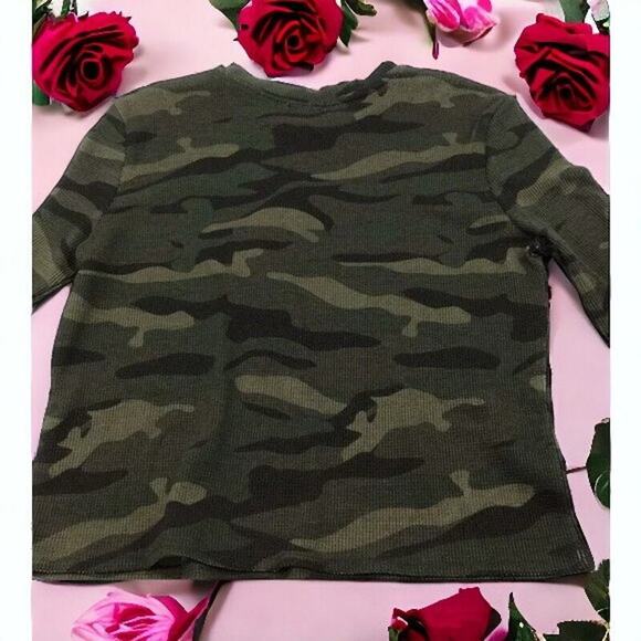 RDI Womens Medium Thermal Top Camouflage Camo Long Sleeve Green Pullover NWOT - Picture 2 of 16